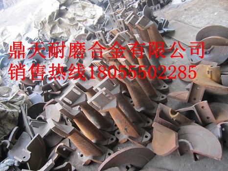 西筑3000瀝青混合設備篩網(wǎng)、西筑鍋底襯板、除塵布袋生產(chǎn)廠(chǎng)家
